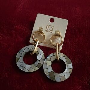 Pretty  Persuasions Gray  Earrings  Nickel Free.